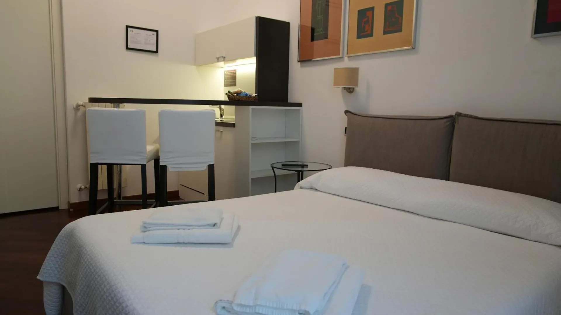 Luca Giordano 142 B&B Neapel Frühstückspension
